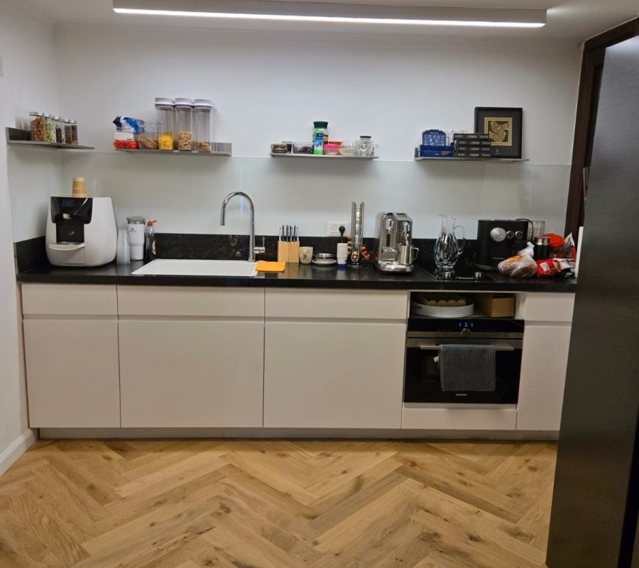 מטבח קומת מרתף אחרי